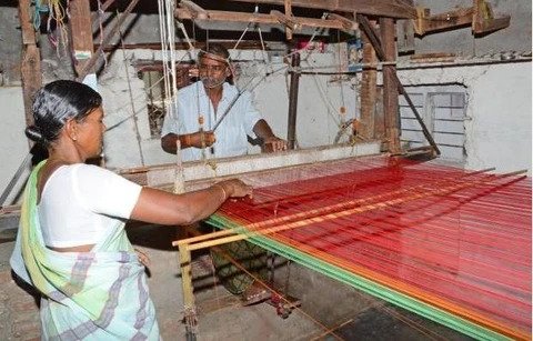 Handloom VS Powerloom