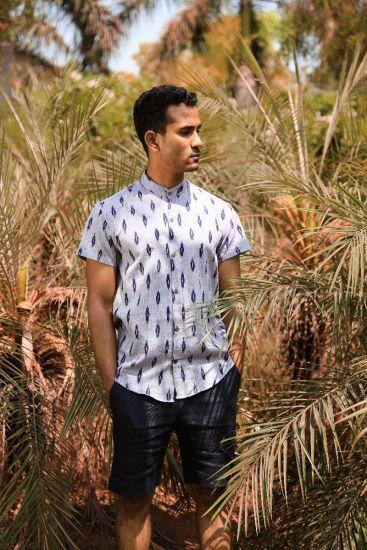 Ikat essential feather